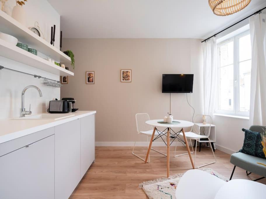 Le Coquet Des Trois-Maisons Avec Parking Privatif Nancy Esterno foto